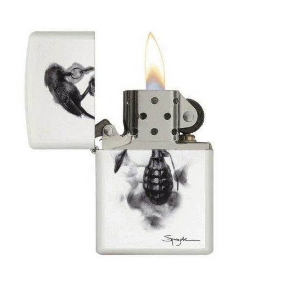 Encendedor Zippo PL214 Spazuk | Diseño “Cuervo y Granada” en Blanco Mate